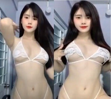 Baby hot muốn đụ