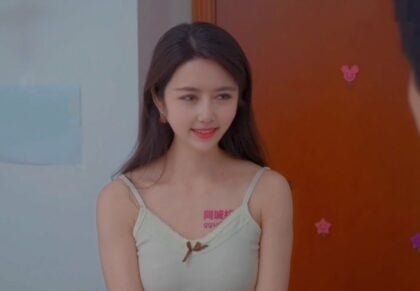 Làm tình với cô bạn dâm đãng của Yu Meng trong chuyến nghỉ mát