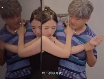 Lần đầu tiên gã hàng xóm được đê mê với em chủ quán bar sexy