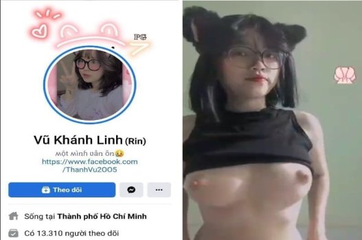 Vũ Khánh Linh trạm dương vật giả vào âm đạo
